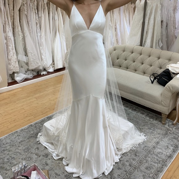 Theia Couture Jean Ivory Satin Wedding Gown - Picture 3 of 16